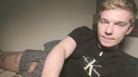 Snapshot of hercules__ chatting on July 17, 2026, 4:12 pm Gregblonde Alextattoo online show from July 17, 2026, 4:12 pm
