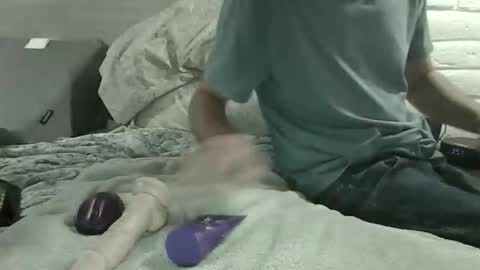 hereforyrpleasure online show from April 7, 2026, 10:53 pm