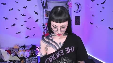  Marie  online show from October 30, 2025, 2:35 am