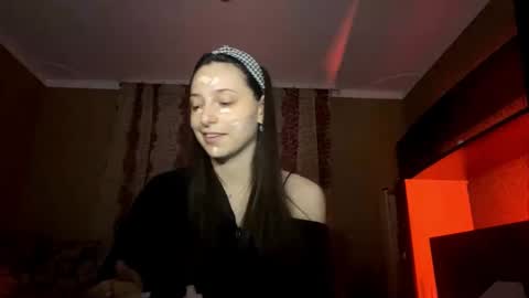 Snapshot of herlindabollis chatting on October 28, 2025, 3:04 pm Poly online show from October 28, 2025, 3:04 pm