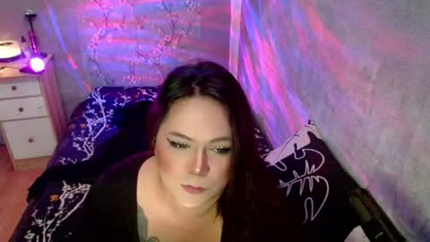 hermaphrodite199x online show from March 2, 2026, 7:15 am
