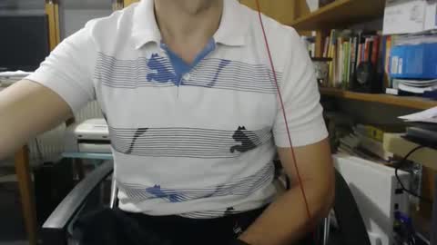 hero0111 online show from September 27, 2025, 6:18 am