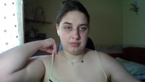 Snapshot of hess_luna_ chatting on June 10, 2026, 9:08 am hess_luna_ online show from June 10, 2026, 9:08 am