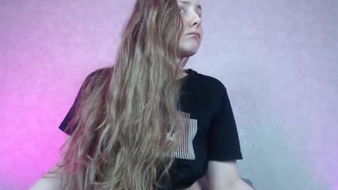 Snapshot of hesssa chatting on December 13, 2024, 2:27 pm Hesssa Prime time The broadcasts start at 3am and 3 pm London time online show from December 13, 2024, 2:27 pm