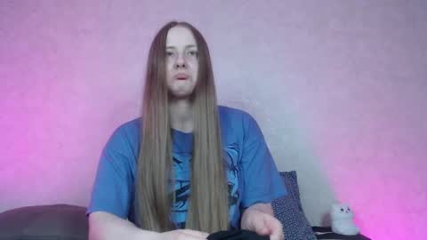 Snapshot of hesssa chatting on February 9, 2025, 2:40 pm Hesssa Prime time The broadcasts start at 3am and 3 pm London time online show from February 9, 2025, 2:40 pm