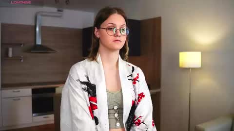 Sally online show from September 12, 2025, 4:56 am