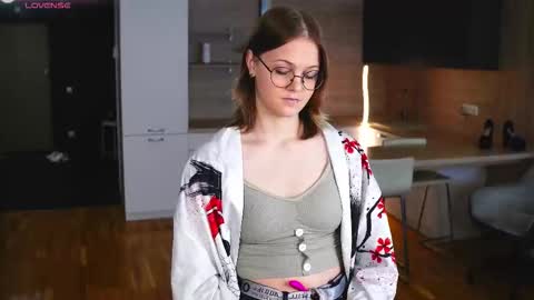 Sally online show from September 13, 2025, 4:45 am