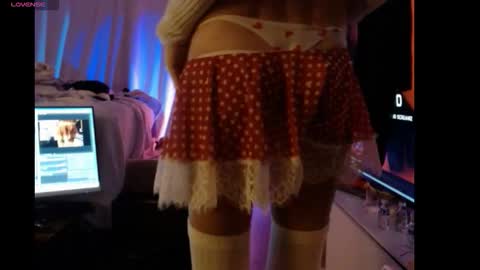 Snapshot of hevin69 chatting on March 1, 2026, 2:02 am hevin69 online show from March 1, 2026, 2:02 am