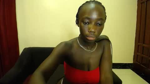 Snapshot of hevyn_sweetness chatting on November 7, 2025, 7:36 pm Hevyn online show from November 7, 2025, 7:36 pm