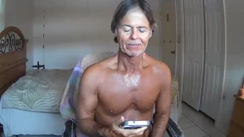 hewes1 online show from April 14, 2026, 12:11 pm