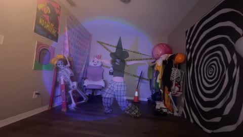 salem online show from October 20, 2025, 2:45 am