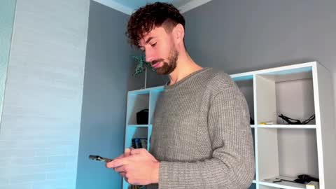 Snapshot of hey_arnold chatting on December 31, 2024, 3:09 pm Arnold online show from December 31, 2024, 3:09 pm