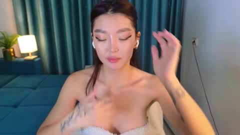 Audrey online show from October 17, 2025, 3:14 pm