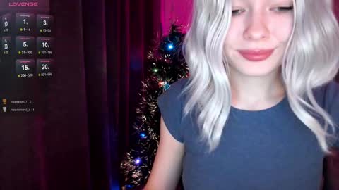  Nora  online show from February 4, 2025, 11:49 pm