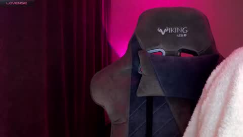  Nora  online show from March 5, 2025, 2:57 am