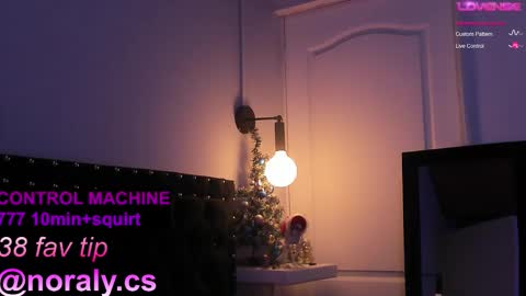 Noraly  online show from November 24, 2025, 4:12 am