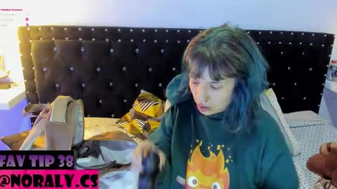 Noraly  online show from March 16, 2026, 4:07 am