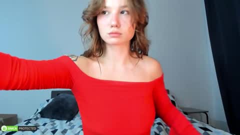 Snapshot of hey_tyankaaaa chatting on September 9, 2025, 10:53 pm Bella 3 online show from September 9, 2025, 10:53 pm