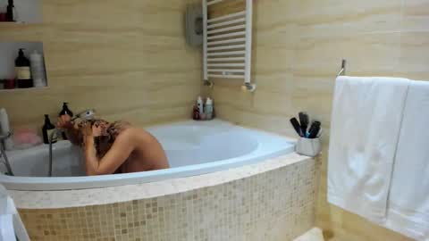 Heyheygrey online show from February 20, 2025, 1:51 pm