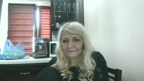 Snapshot of heyheygrey chatting on July 19, 2026, 3:27 pm Heyheygrey online show from July 19, 2026, 3:27 pm