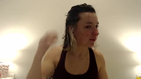 Snapshot of heyitspiper chatting on February 22, 2025, 2:17 am Piper online show from February 22, 2025, 2:17 am