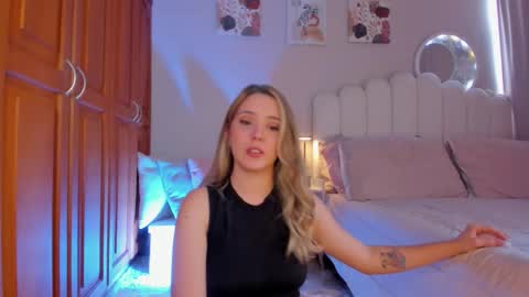 Snapshot of heymartina chatting on March 3, 2026, 4:46 pm Martina Ricci Show schedule Monday to Friday 8am colombia time I work some weekends online show from March 3, 2026, 4:46 pm