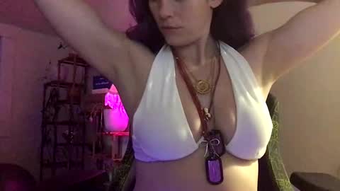 Snapshot of heynicole01 chatting on January 9, 2025, 5:13 am FlexieFae online show from January 9, 2025, 5:13 am