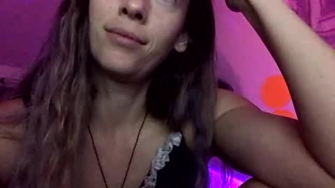 Snapshot of heynicole01 chatting on October 7, 2025, 4:31 am FlexieFae online show from October 7, 2025, 4:31 am