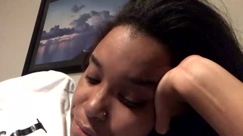 heyyou301990 online show from November 10, 2025, 6:23 am