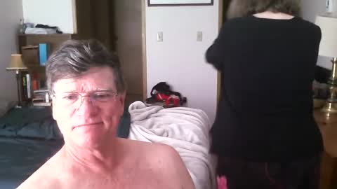 Snapshot of hg99too chatting on June 18, 2026, 2:32 pm hg99too online show from June 18, 2026, 2:32 pm