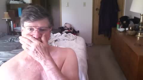 Snapshot of hg99too chatting on June 27, 2026, 2:34 pm hg99too online show from June 27, 2026, 2:34 pm