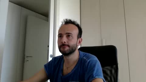 hhombre online show from June 10, 2026, 6:56 am