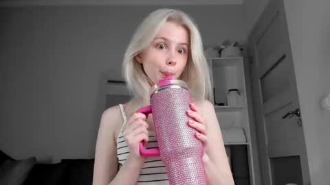 Snapshot of hi_popsy chatting on May 9, 2026, 4:12 pm Popsy Risha online show from May 9, 2026, 4:12 pm