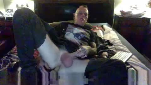 Snapshot of hiasallfuk13 chatting on January 7, 2026, 2:08 pm HARDCORE13 online show from January 7, 2026, 2:08 pm
