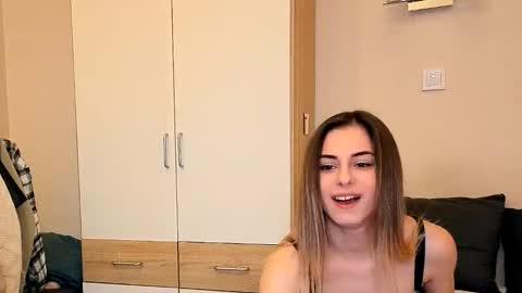 Ana online show from November 17, 2025, 5:30 pm