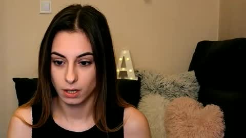 Ana online show from November 27, 2025, 5:26 pm