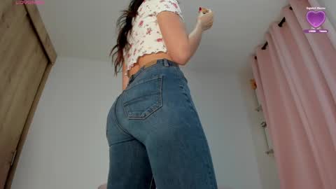 Snapshot of hiddendana chatting on December 1, 2025, 1:16 pm Dana online show from December 1, 2025, 1:16 pm