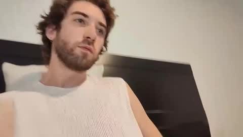 HiddenGaze online show from February 15, 2026, 3:03 am