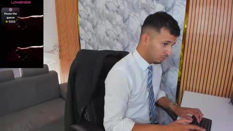 George online show from November 11, 2025, 4:18 pm