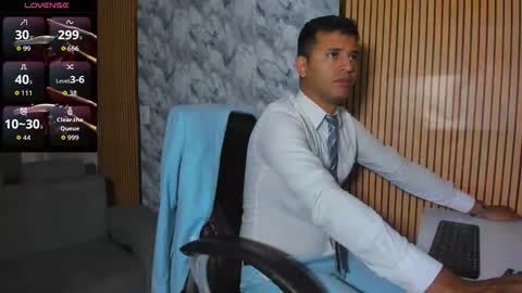 George online show from December 15, 2025, 9:57 am