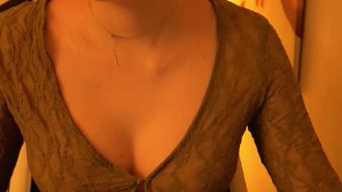 Snapshot of hiddenstella chatting on March 5, 2026, 11:28 am Stella online show from March 5, 2026, 11:28 am