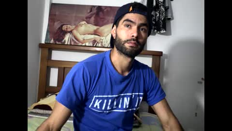 Snapshot of hideonbush051 chatting on December 17, 2025, 11:49 am hideonbush online show from December 17, 2025, 11:49 am