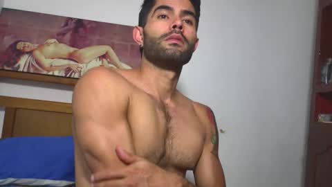 Snapshot of hideonbush051 chatting on January 10, 2026, 5:15 pm hideonbush online show from January 10, 2026, 5:15 pm