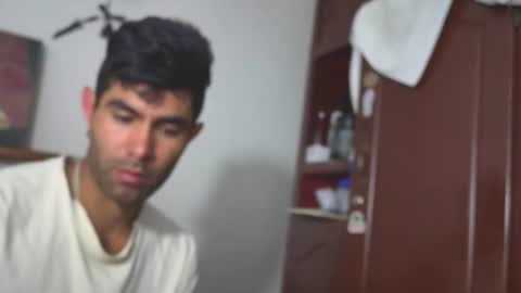 Snapshot of hideonbush051 chatting on February 26, 2026, 11:31 am hideonbush online show from February 26, 2026, 11:31 am