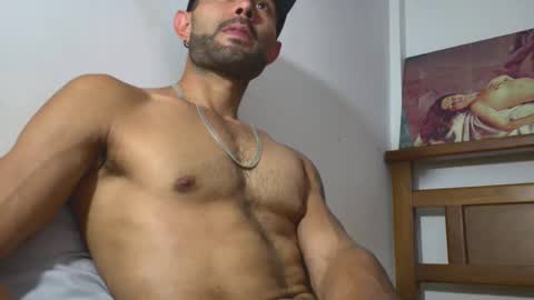 Snapshot of hideonbush051 chatting on April 14, 2026, 3:18 pm hideonbush online show from April 14, 2026, 3:18 pm