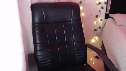 Snapshot of high_fortune chatting on November 7, 2025, 1:16 am high online show from November 7, 2025, 1:16 am