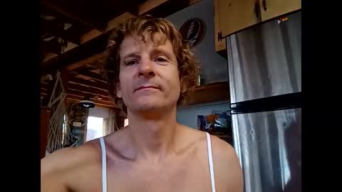 Snapshot of highpine chatting on February 20, 2025, 6:46 pm Highpine online show from February 20, 2025, 6:46 pm