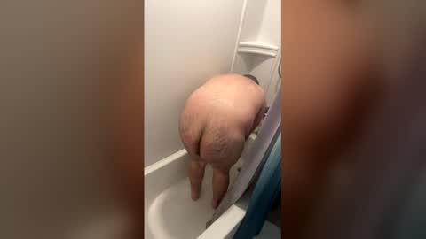 Snapshot of higuy527 chatting on January 7, 2026, 12:46 am Joe online show from January 7, 2026, 12:46 am