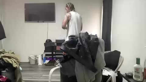 hihello400 online show from October 14, 2025, 6:20 pm