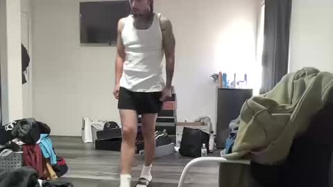 hihello400 online show from October 15, 2025, 8:31 pm